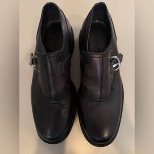 Georgio Armani Women’s Black Leather Shoes/Loafers - Size 10.